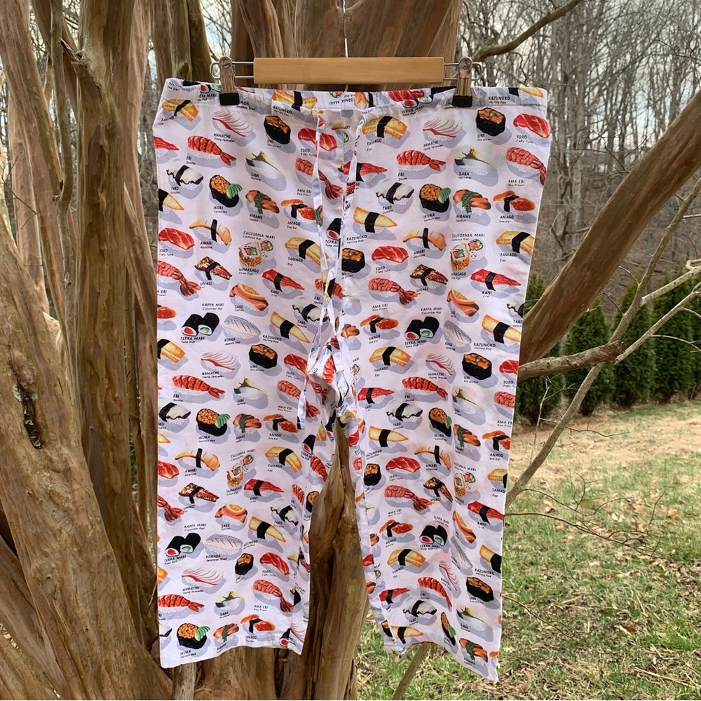 The CAT’S Pajamas Women’s Sushi Print Short Sleeve Capris Pajama Set - Picture 8 of 12
